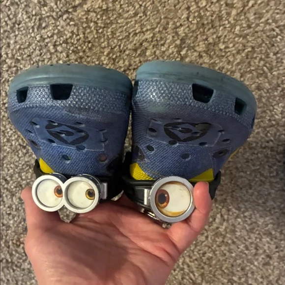 Minions Crocs - Picture 5 of 7